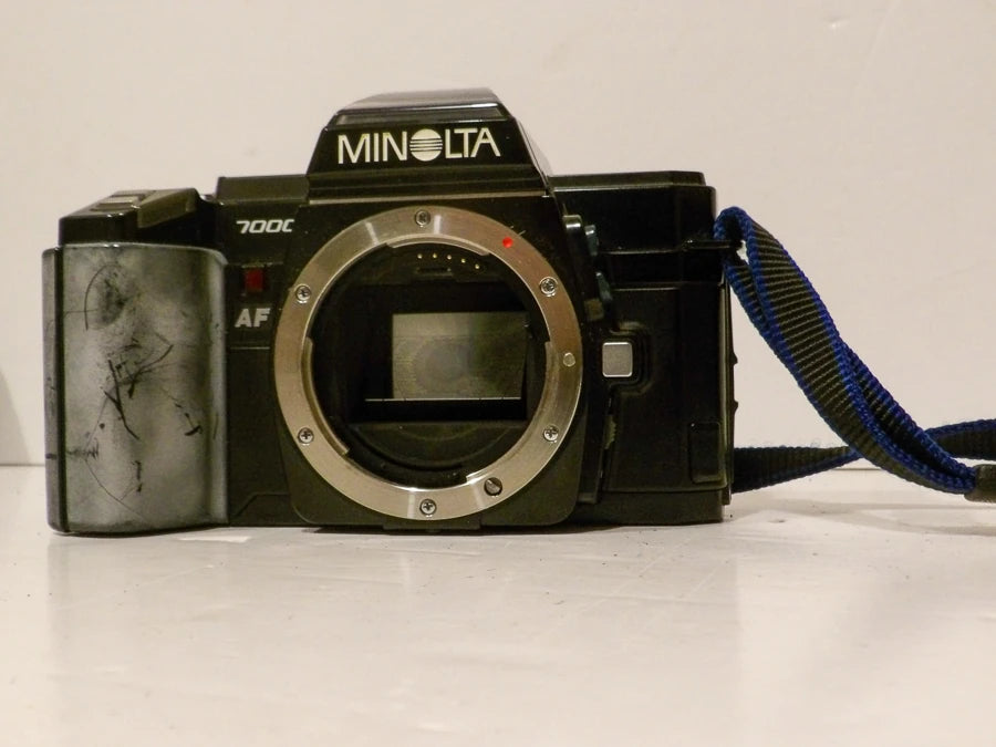 Minolta Dynax 7000i 35mm SLR Film Camera 35-70mm Zoom Lens Autofocus Japan image 6