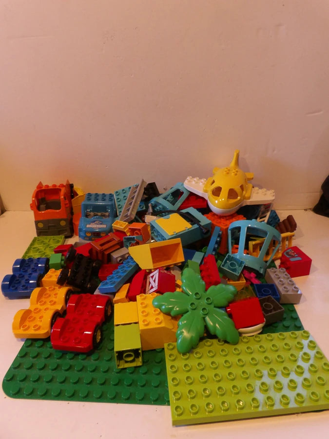 Lego - Duplo - Jurrasic Park, Cars, 4x4's, Planes, Base Plate and Bricks Galore - Great Condition image 3
