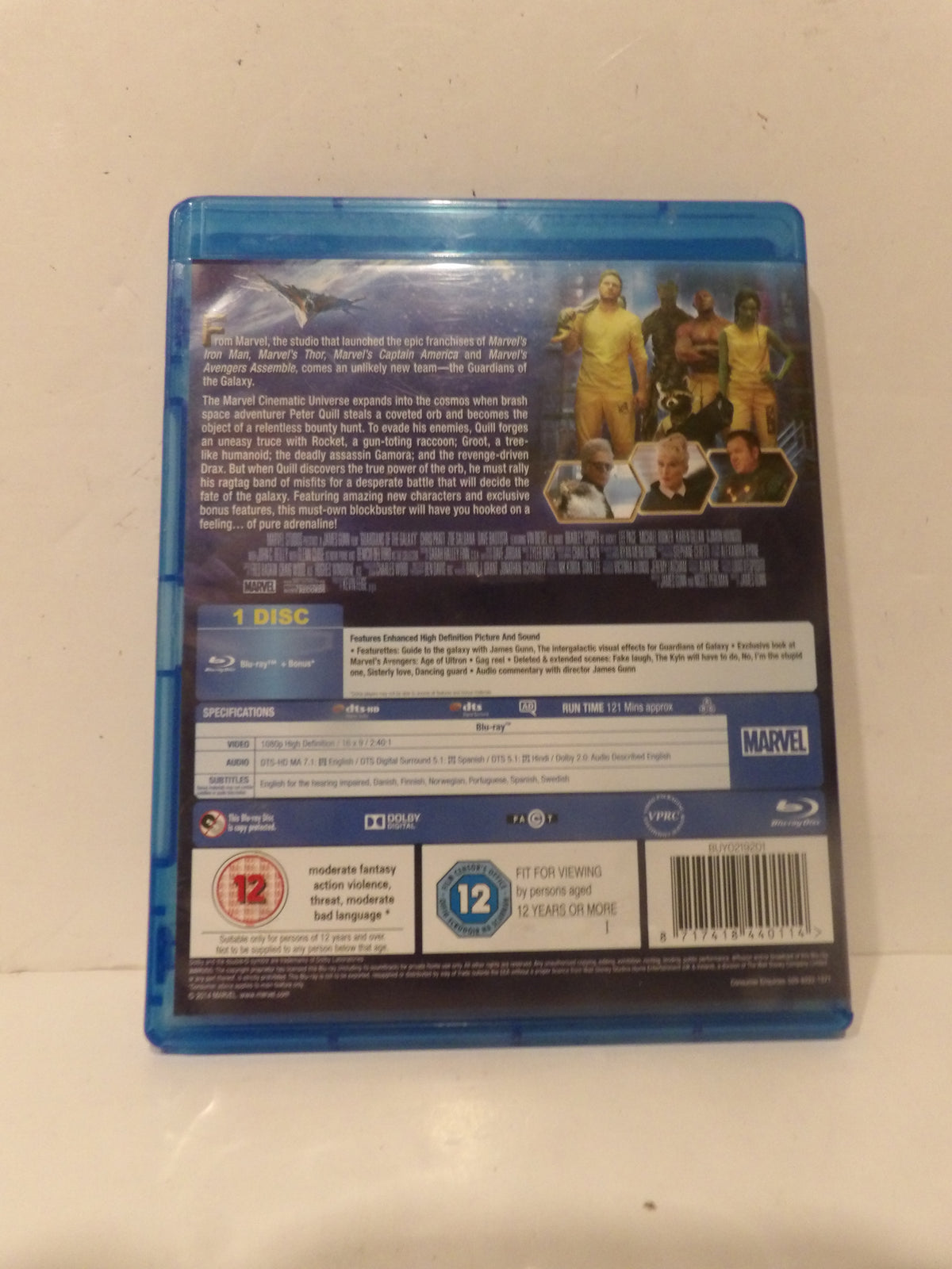 The back cover of a Marvel Avengers: Age of Ultron Blu-ray disc case, showing the title, synopsis, cast, and age rating information on a light-colored surface.