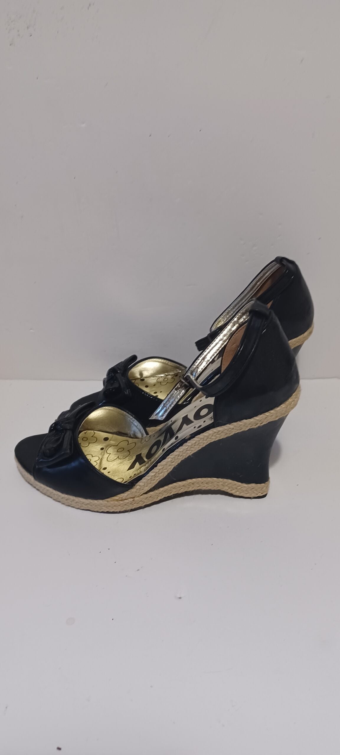Hoyvoy - Bow - Wedge - Heel Strap - Black - Brand New image 3
