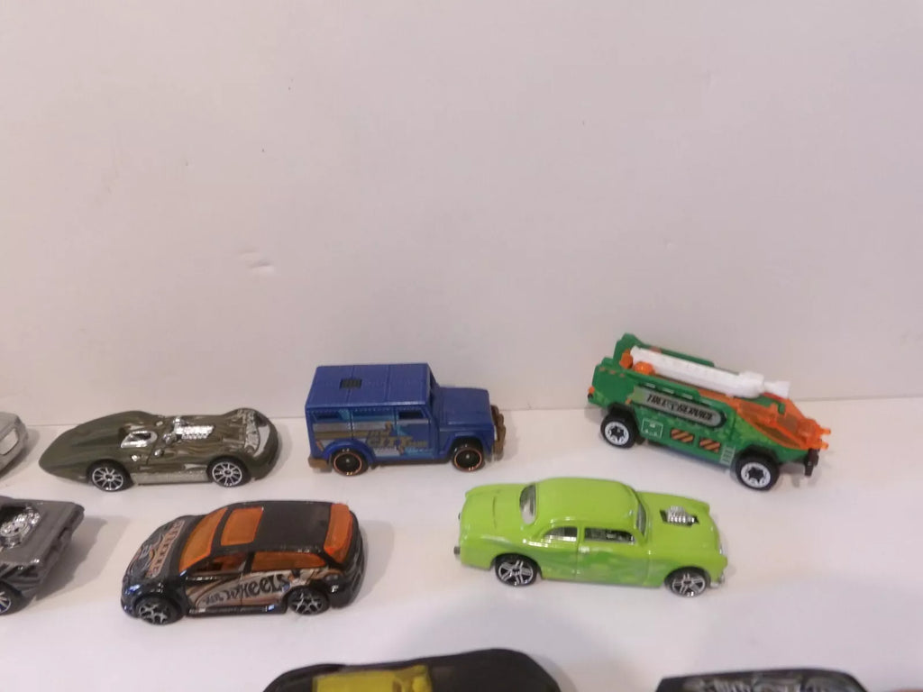 Bundle Of Diecast Cars Assorted Job Lot Hot Wheels, Hotwheels - Great Condition image 3