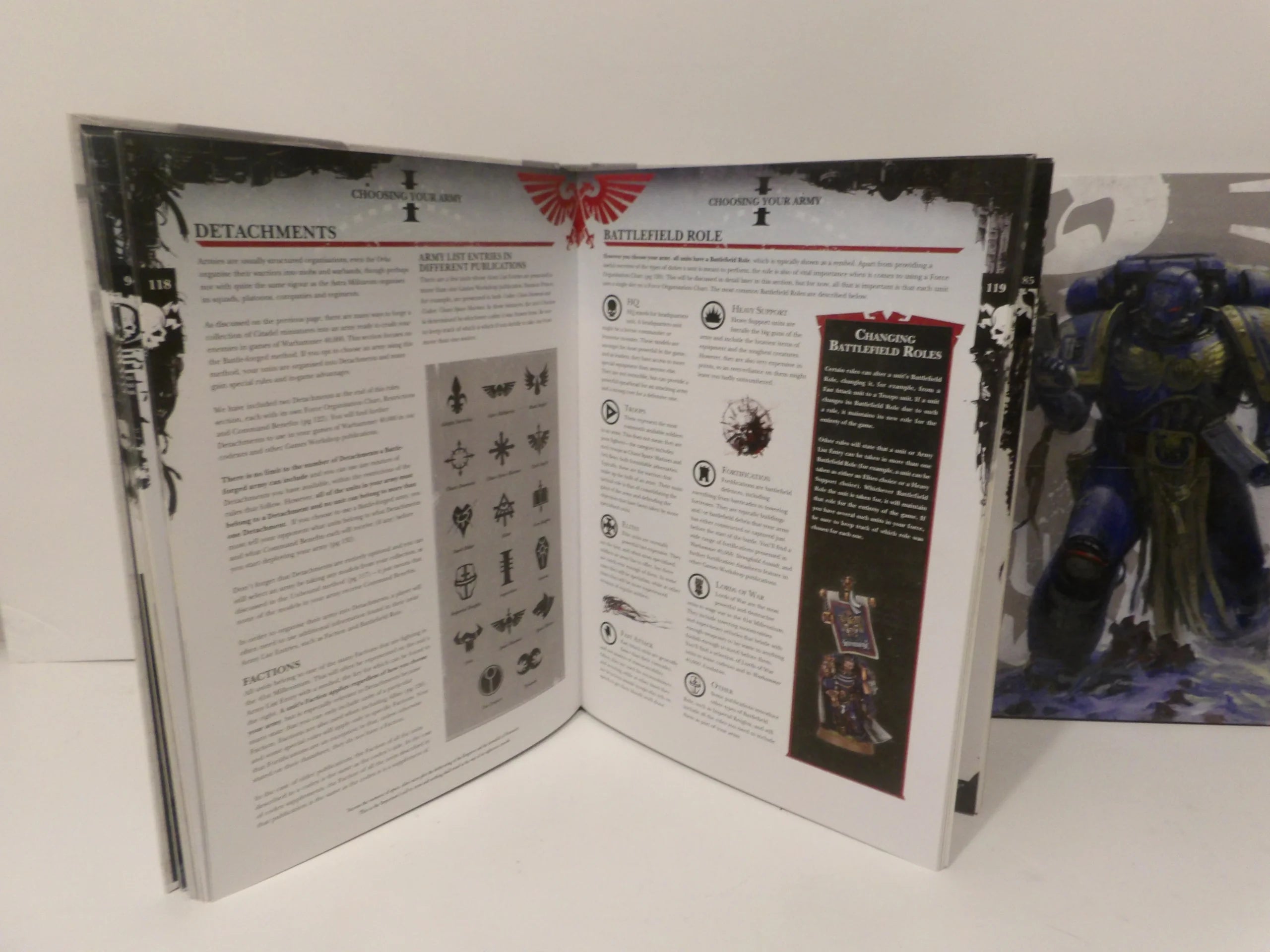 Warhammer 40k In The Grim Darkness Of The Far Future - As New Condition image 5