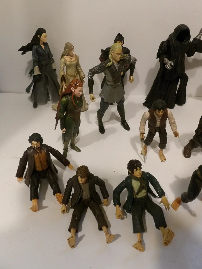 J. R. R. Tolkien - Lord Of The Rings - LOTR - Figures Bundle ToyBiz Marvel Action Figures - Great Condition image 3