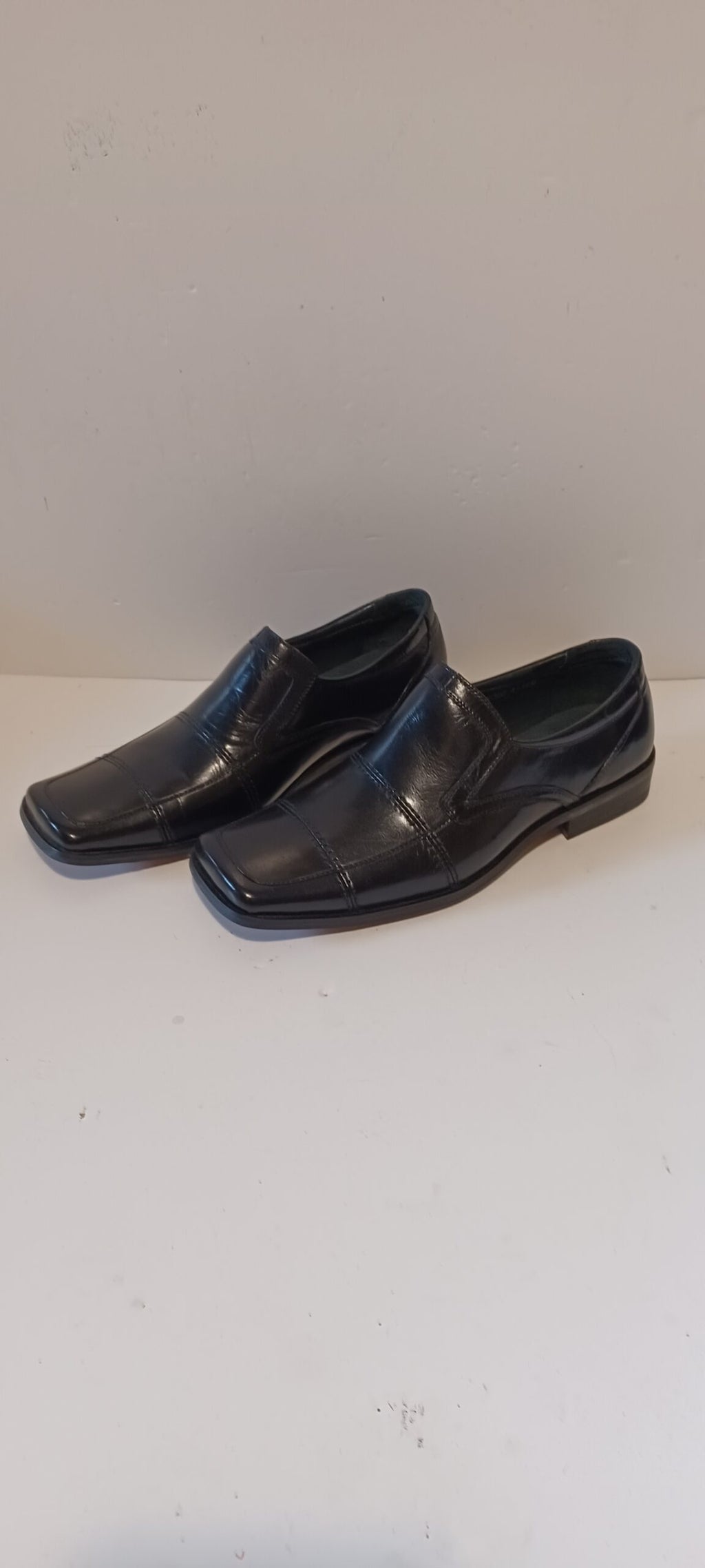 Front - Kempston - Mens Shoes - Black - Brand New image 2