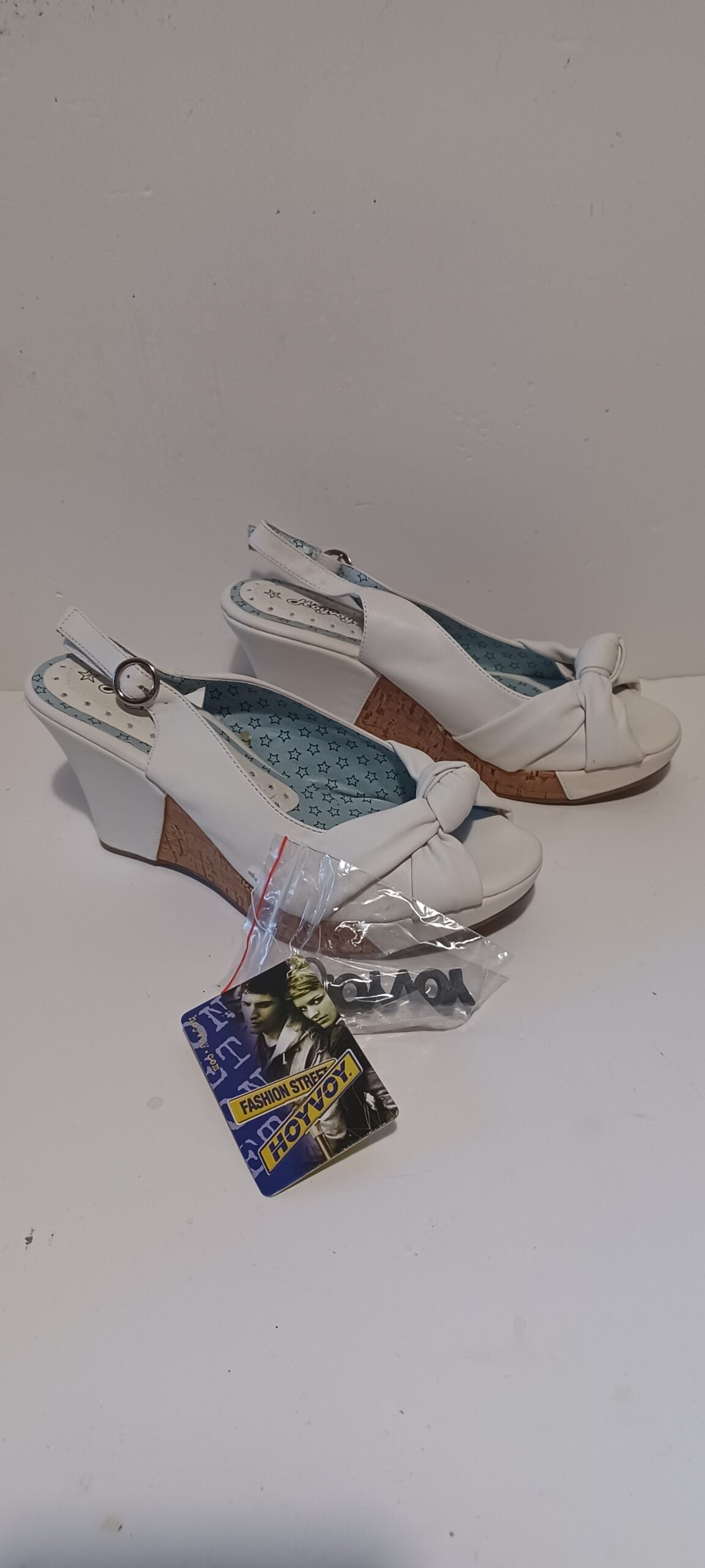 Hoyvoy - Sandalia - Heel Strap - Toeless - White - Brand New image 0