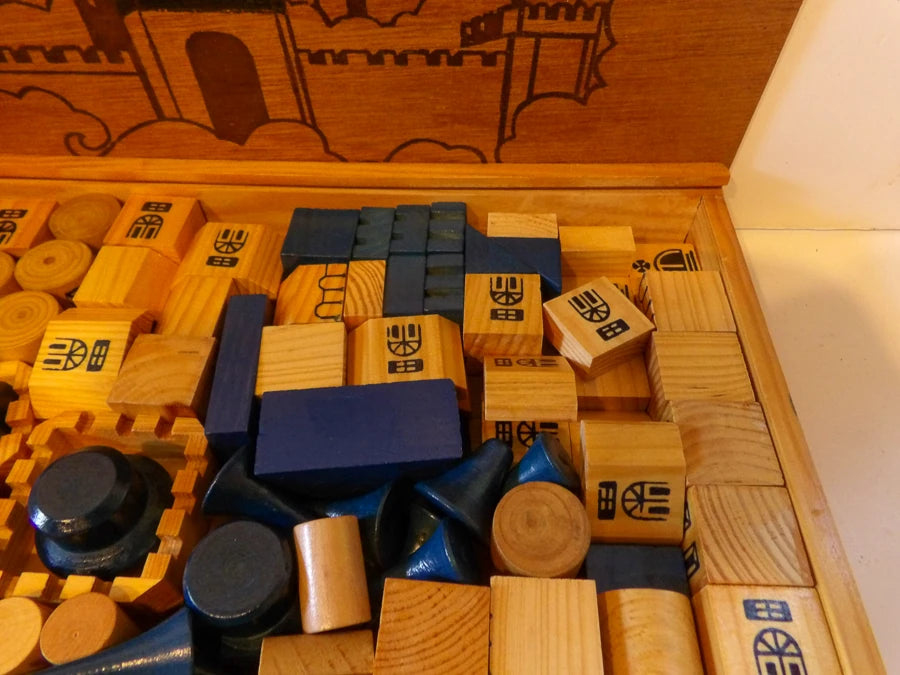 Schloss Baukasten - CastleBlocks 109 Piece Wooden Building Block - Vintage - Perfect Condition image 1