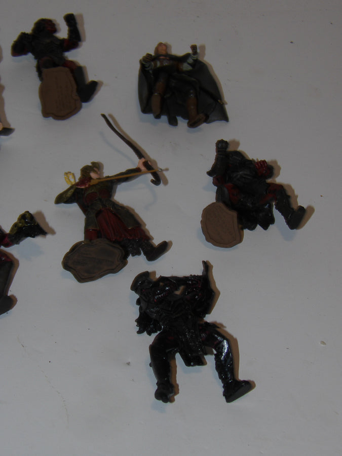 LOTR | Lord Of The Rings | Armies of Middle Earth | Battle At Helms Deep | Loads Of Figures & Weapons image 2