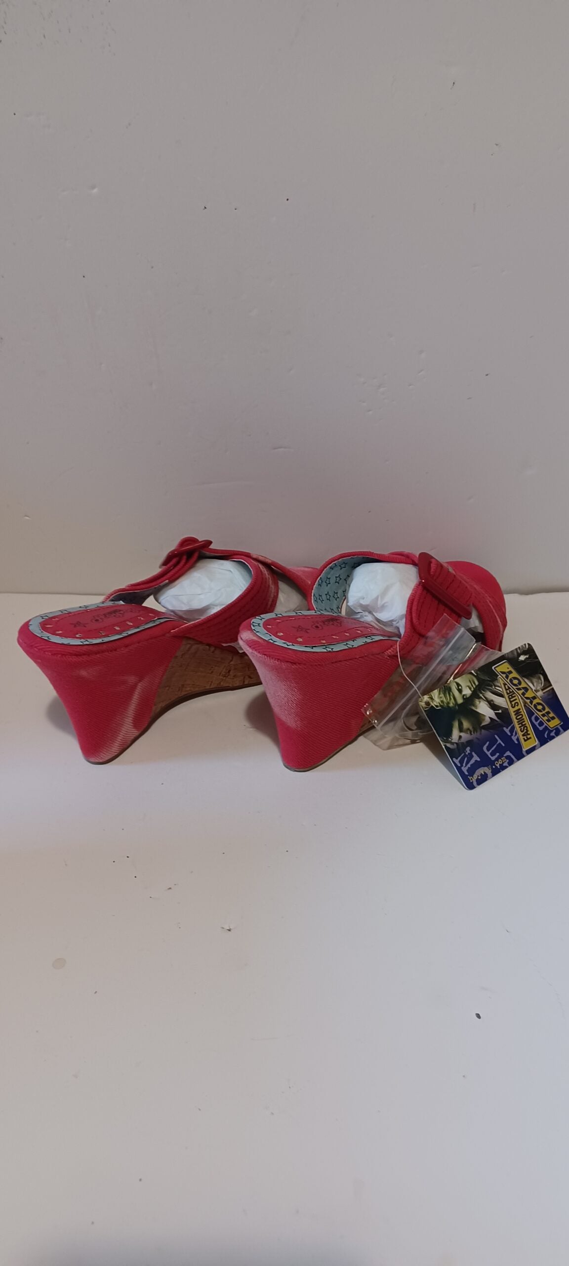 Hoyvoy - Sandalia - Wedge Heel - Denim Wash - Front Strap - Red - Brand New image 3