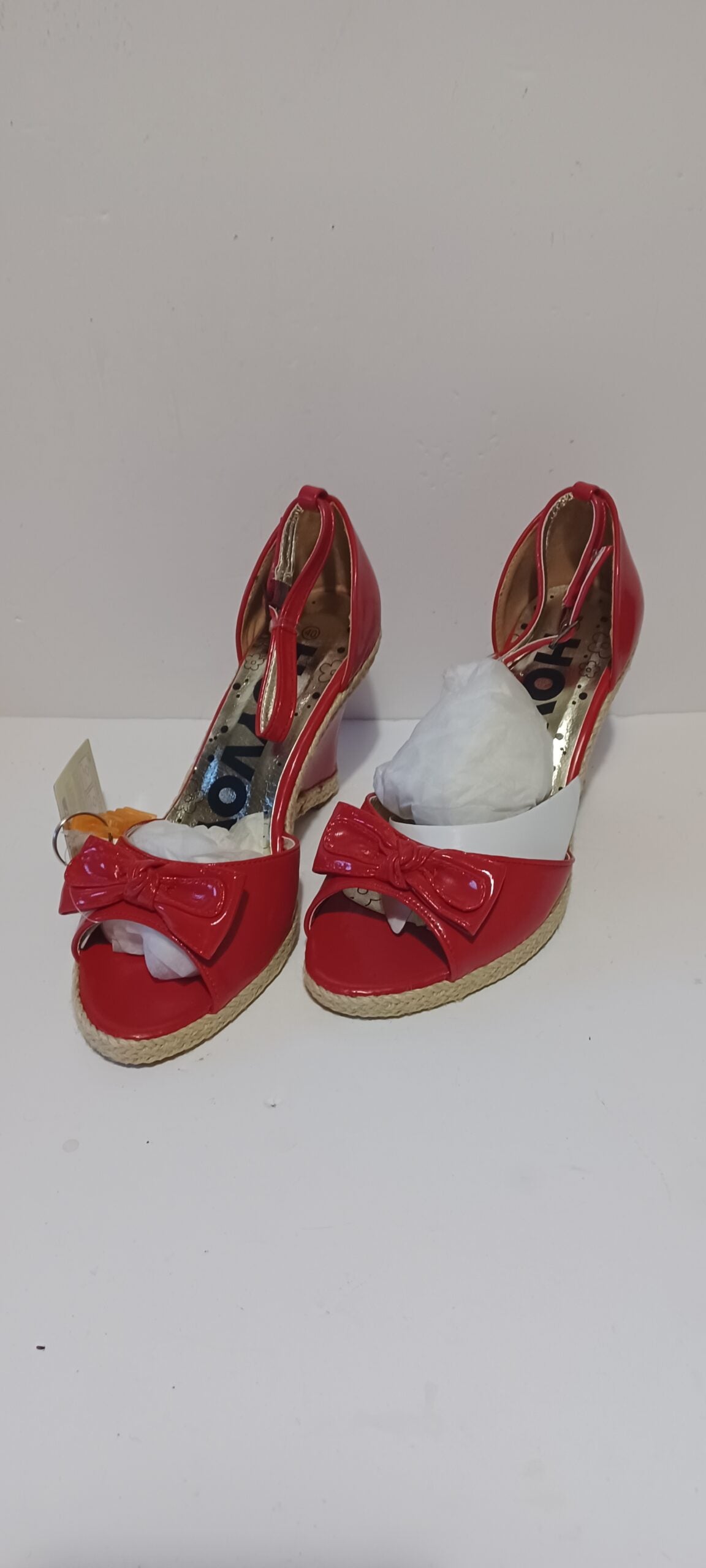 Hoyvoy - Bow - Wedge - Heel Strap - Red - Brand New image 1