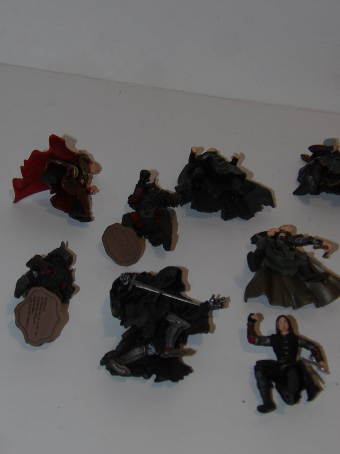 LOTR | Lord Of The Rings | Armies of Middle Earth | Battle At Helms Deep | Loads Of Figures & Weapons image 5