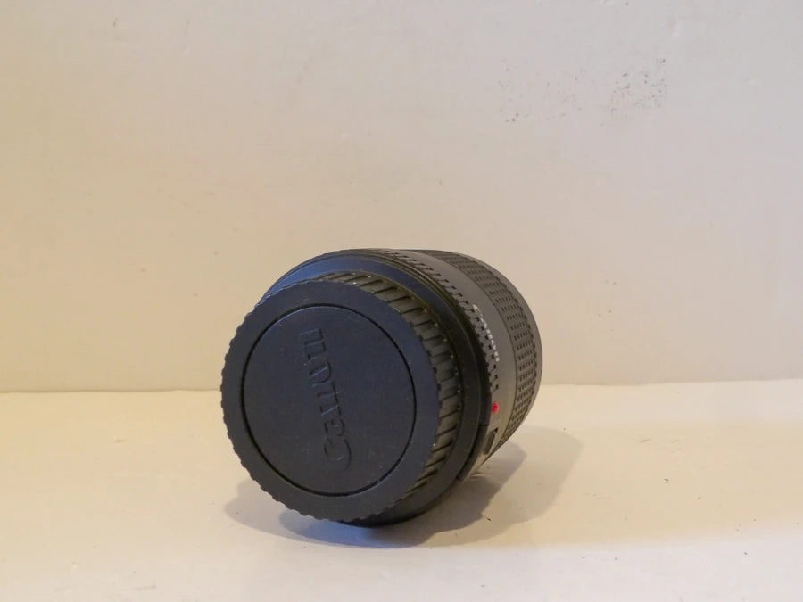 Canon - EF 80-200mm - f/4.5-5.6 II - Telephoto Zoom Lens - Great Condition image 7