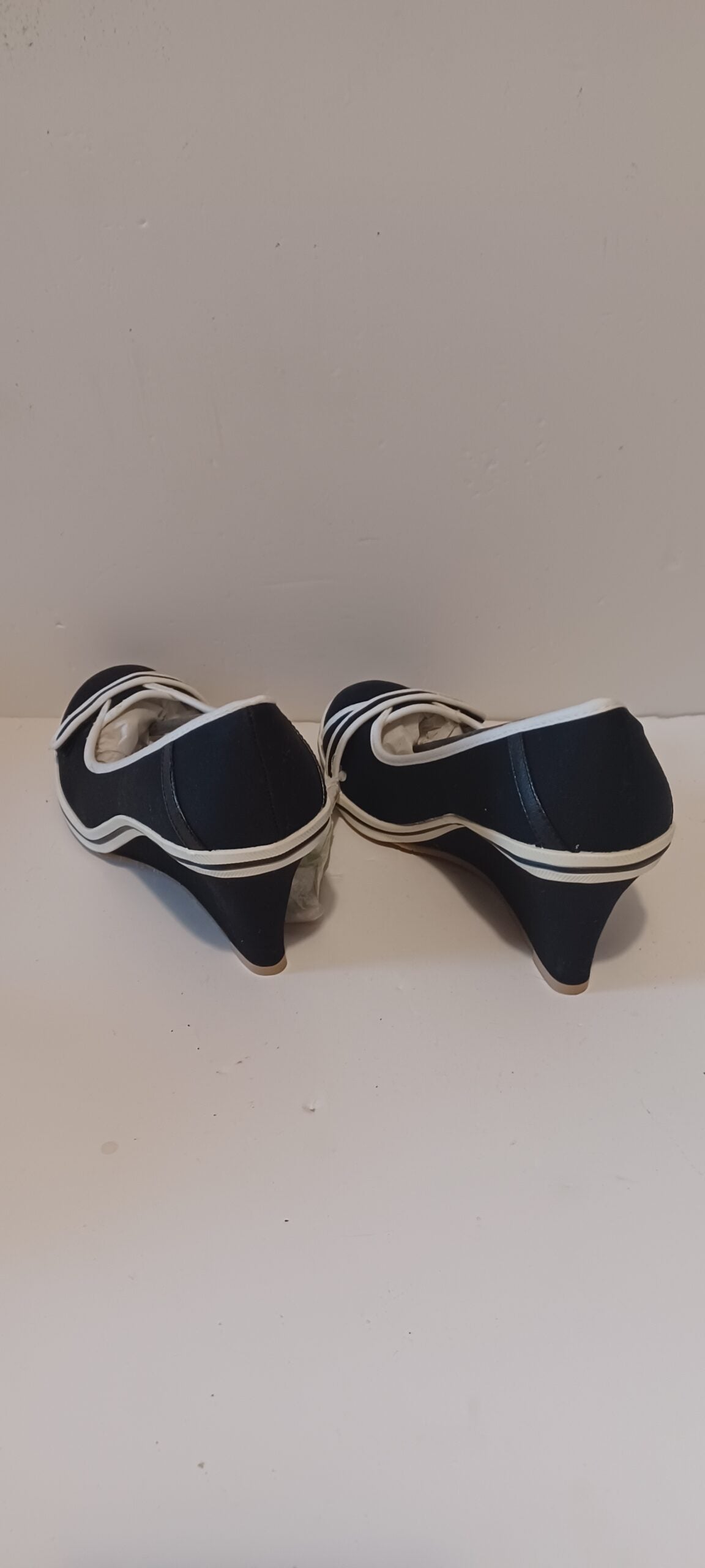 Hoyvoy - Lona - Wedge Heels - Strapless - Black - Brand New image 4