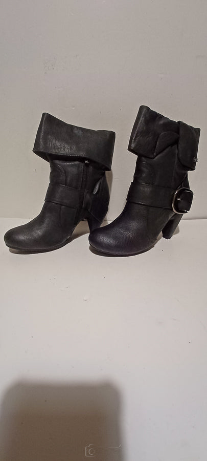 Hoyvoy - Lady Pirate Boots - Black - Heel One Buckle - Brand New image 1