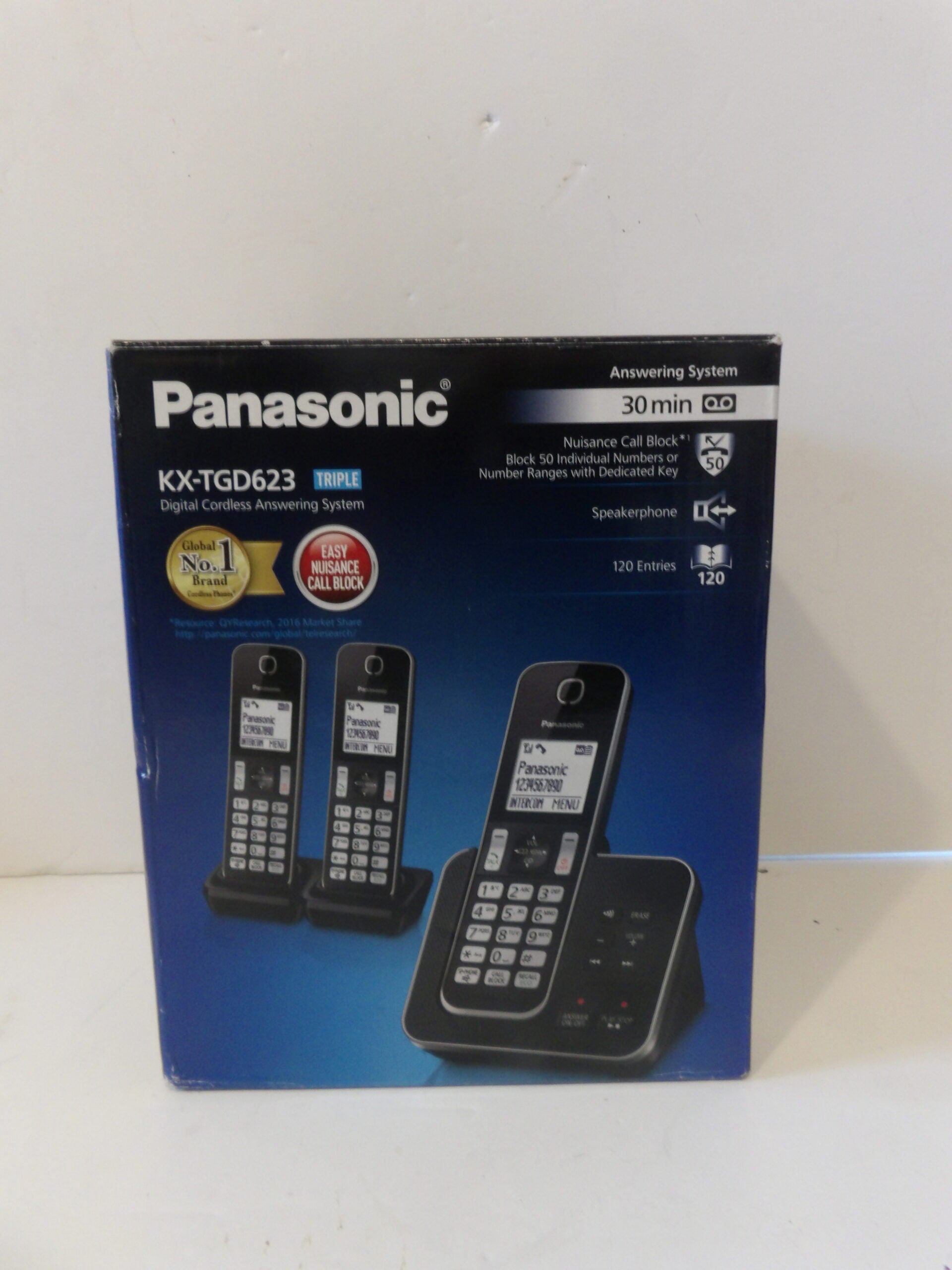 Panasonic KX-TGD623 Cordless Phone with Answering Machine ( Triple Handset Pack) image 2