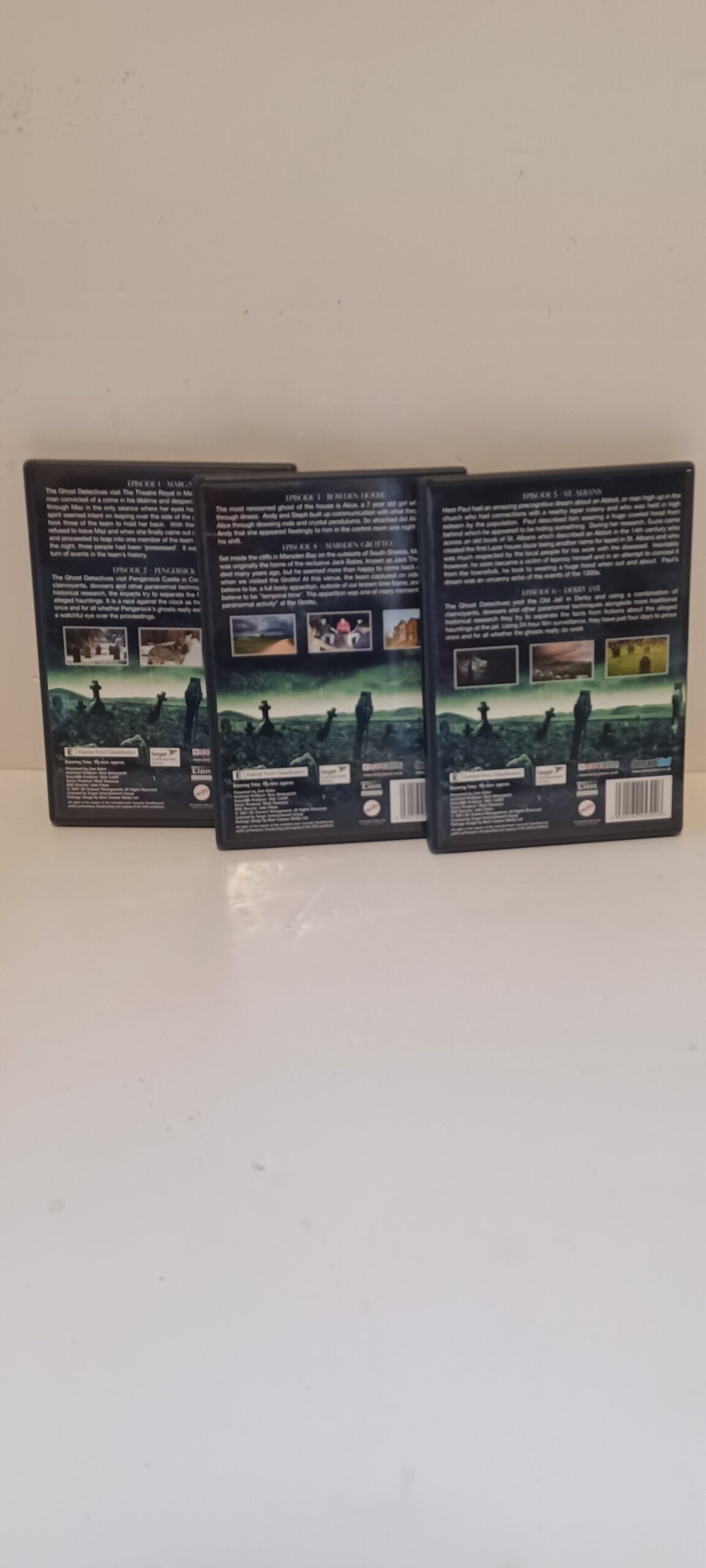 Ghost Detectives | Volumes 1-3 | Tom Baker | DVD Boxset | Discs Retail Condition image 5