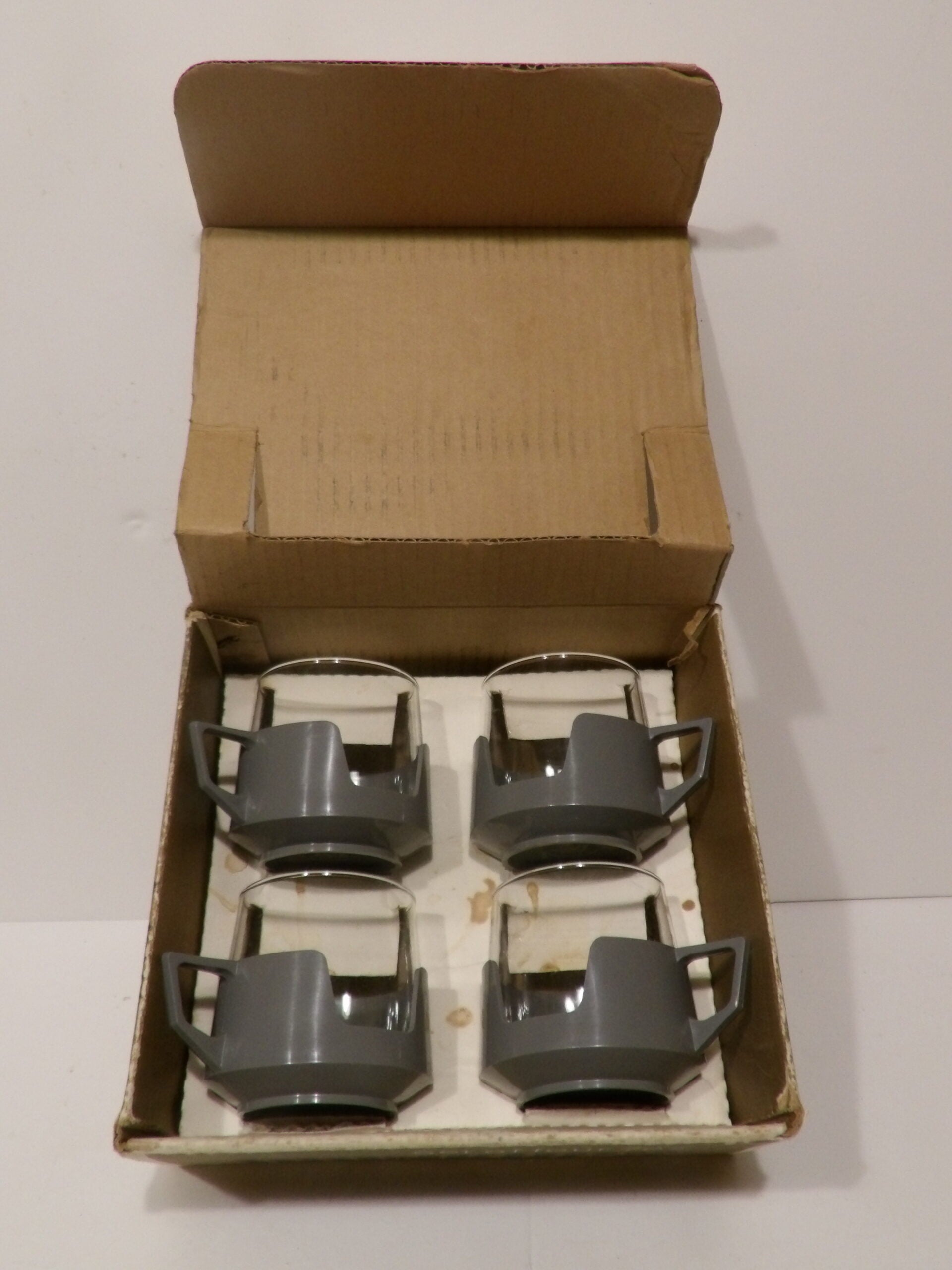 4 Vintage 1970s Pyrex / JAJ 7oz Drinkup Cups Grey Original Box - Great Condition image 0