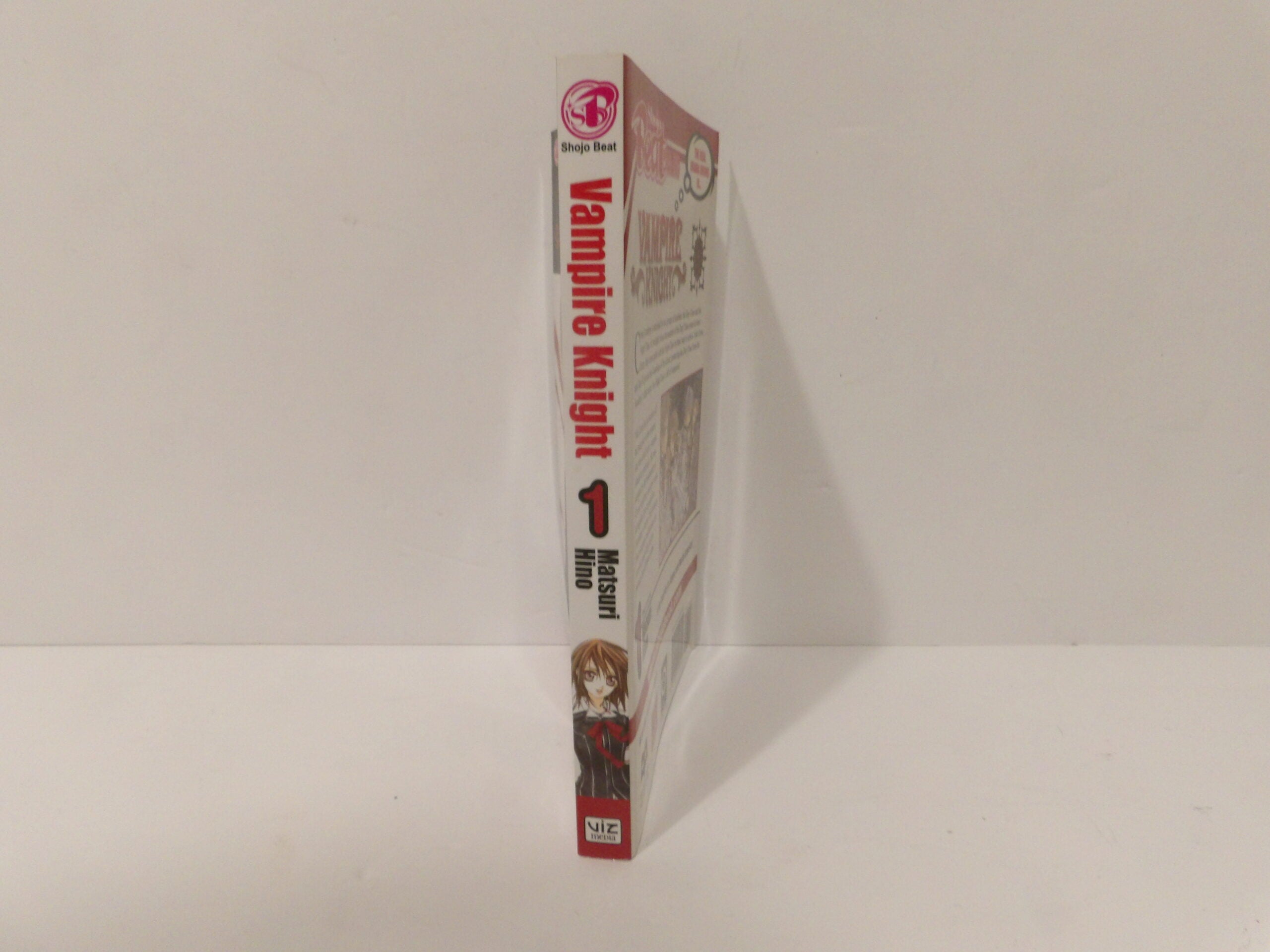 Vampire Knight volume 1 By Matsuri Hino _ Shojo Beat Manga - Great Condition image 2