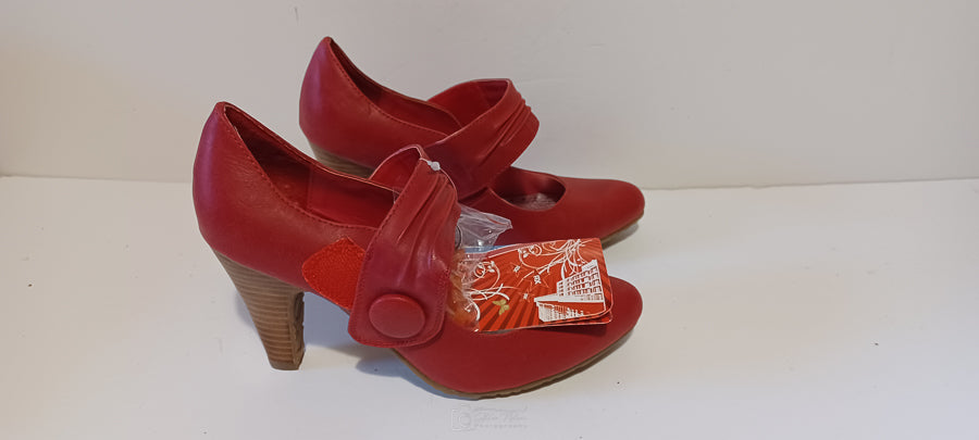 Xti - Zapato - Ladies Heel - Single Strap - Buttons - Red - Brand New image 2