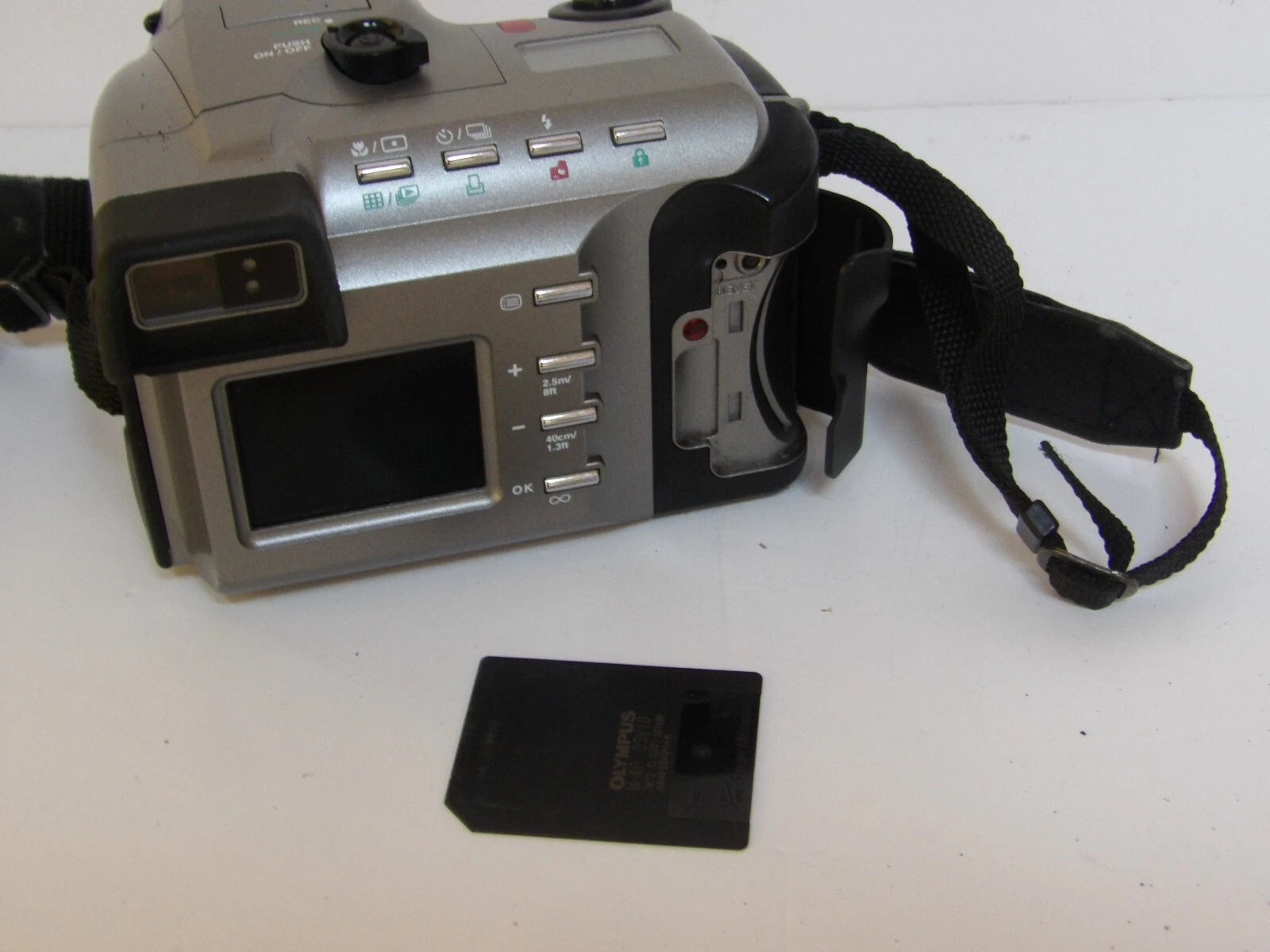 Olympus Camedia Digital Camera C-1400XL Early 1.4 Mpixel PWO - Boxed image 8